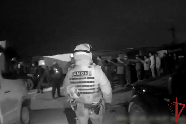 При содействии спецназа Росгвардии выявлены нарушители миграционного законодательства в Москве